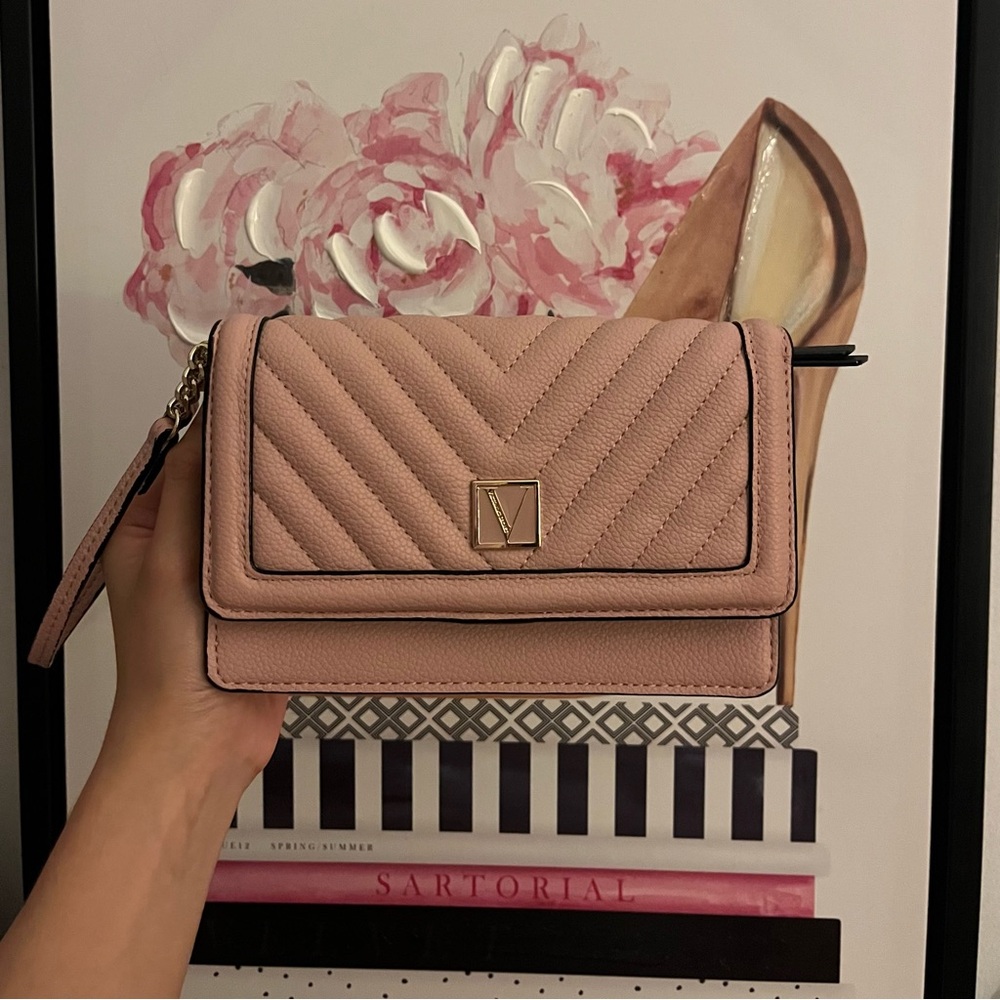SOLD Victoria's Secret Blush Pink
Phone Wallet Wristlet